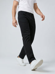 JET BLACK — Premium Straight Fit Jeans