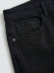 JET BLACK — Premium Straight Fit Jeans